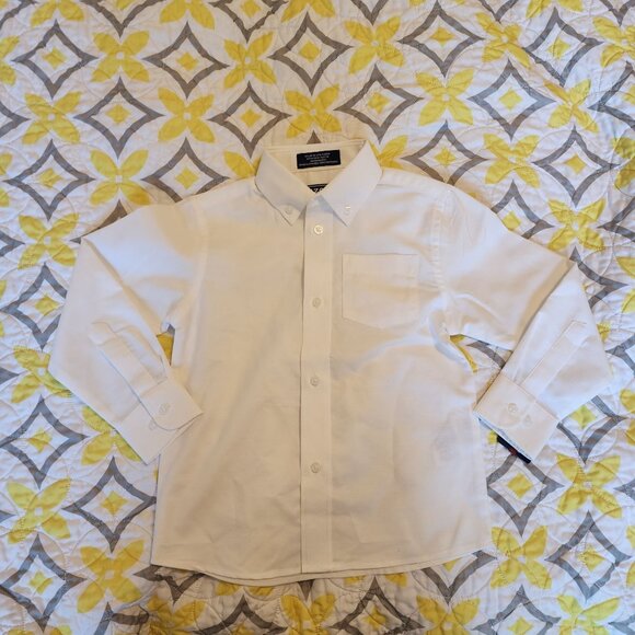 Izod White Boys Button-Up Dress Shirts Regular Fit Sizes 5 & 6 55% Cotton 45% Po - Picture 7 of 14
